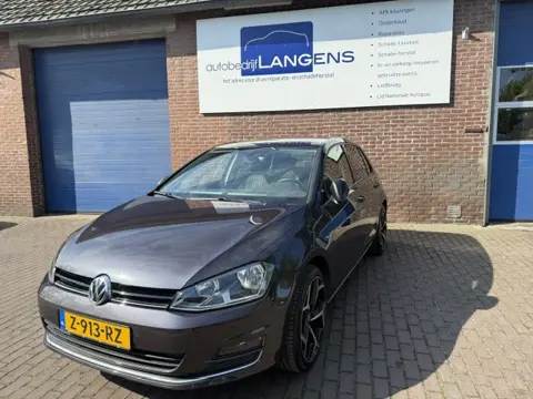 Volkswagen GOLF 1.2 TSI Trendline PDC V + A, Navi, Clima, Stoelverwarming enz.