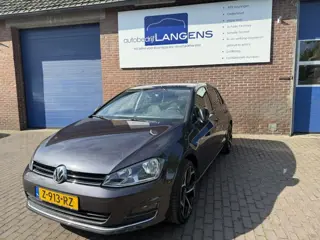 Volkswagen GOLF 1.2 TSI Trendline PDC V + A, Navi, Clima, Stoelverwarming enz.