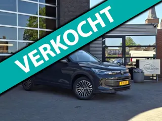 Volkswagen Tiguan Volkswagen TIGUAN 1.5 eHybrid Life Edition, zwenkbare trekhaak, prijs incl aflever