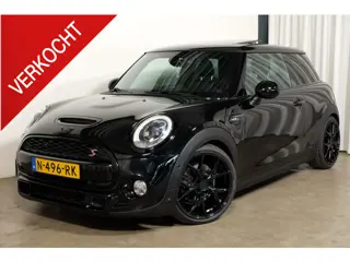 Mini Mini 2.0 Cooper S Chili Camden Digi Dash  pano  navi + carplay