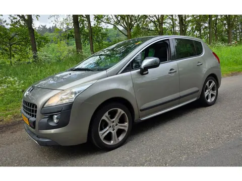 Peugeot 3008 1.6 THP GT - SCHADE - Automaat - Panoramadak -