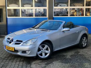 Mercedes-Benz SLK-klasse 200 Kompressor / Lederen bekleding / Parkeersensoren / Lichtmetalen velgen