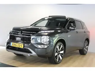 Mitsubishi Outlander 2.4 PHEV Instyle | Schuif- kanteldak | Leer | Head-Up