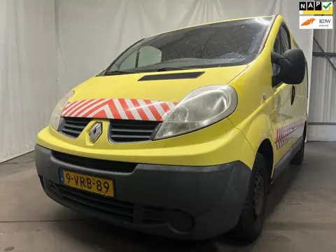 Renault Trafic 2.0 dCi T27 L1H1 - Schade