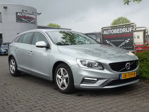 Volvo V60 1.5 T3 R-Design autom. (bj 2016)