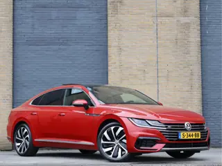 Volkswagen Arteon 2.0 TSI R-line Business ACC | Virtual Cockpit | Carplay | 19" | Trekhaak | Keyless