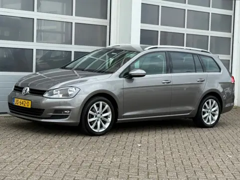 VOLKSWAGEN GOLF 1.2 TSI 110PK Connected Series Navi Camera Stoelverw NW APK!