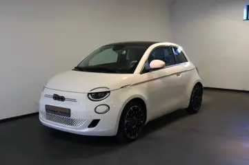 FIAT 500E 500E La Prima, 43KW, CarPlay, Camera, Stoelverw, Navi, PDC, Cruise