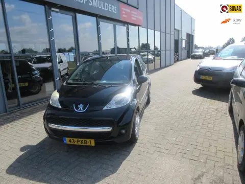 Peugeot 107 1.0-12V Millesim 200