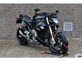 BMW S1000R Fabriekgarantie t/m 2027, Cruise Control, Handvatverwarming, Adaptieve dempersysteem