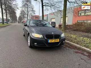 BMW 3-serie Touring 318i Business Line zeer nette bmw