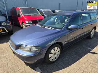 Volvo V70 2.4 Comfort Line LPG-G3 rijdt super