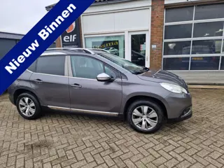 Peugeot 2008 1.2i VTi "Allure" Clima - Cruise - Navi - Trekhaak - Apk 14-05-2027 !!