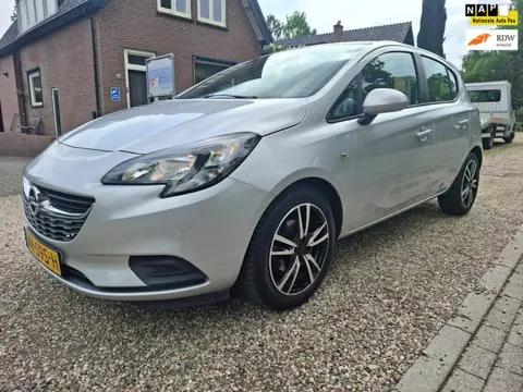 Opel Corsa 1.4 Edition airco nwe APK lage km stand NAP