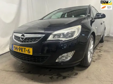 Opel Astra Sports Tourer 1.6 Turbo Sport SCHADEAUTO!!