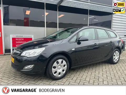 Opel Astra Sports Tourer 1.4 Turbo Edition / navigatie / cruise control