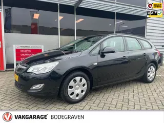 Opel Astra Sports Tourer 1.4 Turbo Edition / navigatie / cruise control