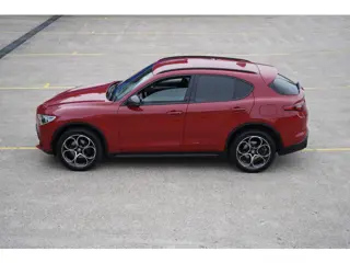Alfa Romeo Stelvio 2.0 T AWD B-Tech Pack Veloce