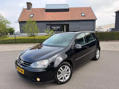 Volkswagen Hatchback 1.6 COMFORTLINE AUTOMAAT AIRCO LM VELGEN