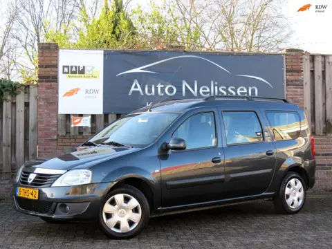 Dacia Logan MCV 1.6-16V Lauréate | AIRCO | ALL SEASON BANDEN |
