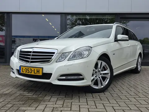 Mercedes-Benz E-Klasse Estate 200 CGI Avantgarde + SCHUIFDAK + CRUISE + NAVIGATIE