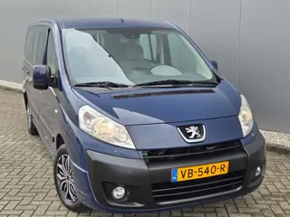Peugeot Expert 229 2.0 HDI L2H1 Rolstoelbus