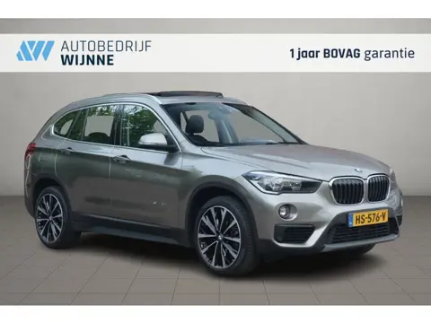 BMW X1 sDrive20i 192pk Aut. Essential | Navi | Climate | Panoramadak | Camera | Elektrische Achterkl