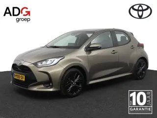 Toyota Yaris 1.5 VVT-i Business Plus | Airco | Trekhaak | Navigatie | 17 Inch all-weather |