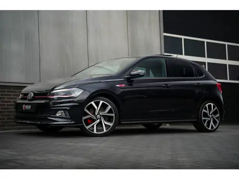 Volkswagen Polo 2.0 TSI GTI 200 pk / Pano-Dak/ Beats-Sound/ Camera/ Sport-Stoelen/ Led-Koplamp/ Adap