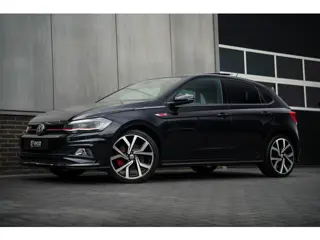 Volkswagen Polo 2.0 TSI GTI 200 pk / Pano-Dak/ Beats-Sound/ Camera/ Sport-Stoelen/ Led-Koplamp/ Adap