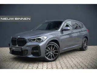 BMW X1 xDrive25e High Executive Edition M Sport | Stoelverwarming | Trekhaak | Parkeersensoren | Nav