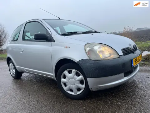 Toyota Yaris 1.0-16V VVT-i / 67.000km nap 1e eigenaar
