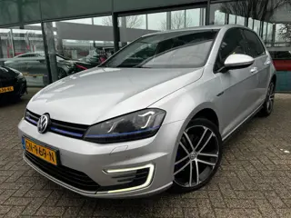 Volkswagen Golf 1.4 TSI GTE (Stoelverwarming, Apple Carplay, Achteruitrijcamera, Goed Onderhouden)