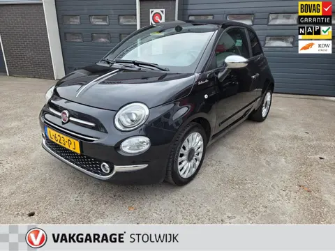 Fiat 500 1.0 Hybrid Dolcevita, Panorama dak, Weinig KM, Sportieve uitvoering.