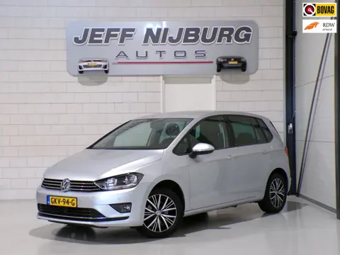 Volkswagen Golf Sportsvan 1.2 TSI Highline Allstar Stoelverwarming Apple-Carplay Parkeersensoren Nav