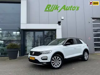 Volkswagen T-Roc 2.0 TSI 4Motion Sport * Trekhaak * Stoelverwarming * PDC 2X