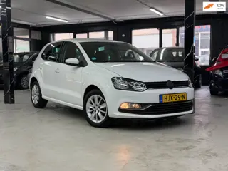 Volkswagen POLO 1.2 TSI Highline Automaat | Airco | CarPlay | Camera
