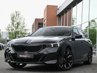 BMW 5 Serie Touring 530e M-Sport+Pro M-Zetels B&W Pano Head-Up Carbon Iconic Keyless Camera Drive-A+