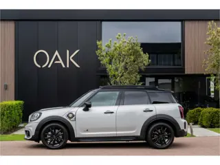 MINI Countryman 1.5 Cooper SE Hybride ALL4 JCW-Trim | Navigatie | Panorama | Half Leder | Camera | H