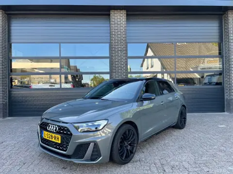 AUDI A1 30 TFSI S LINE