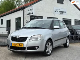 Skoda Fabia 1.2-12V Ambition Business Line airco netjes!