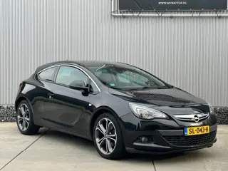 Opel Astra GTC 1.4 Turbo Sport