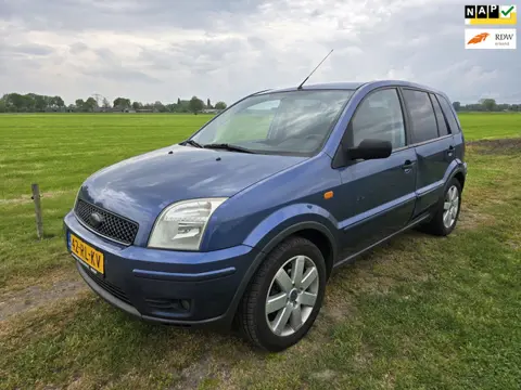 Ford Fusion 1.6-16V Futura|Nieuwe APK|Inruilkoopje|Trekhaak