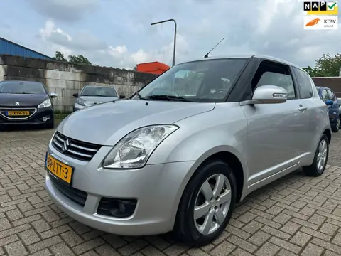 Suzuki Swift 1.3 Limited AIRCO/ ALCANTARA/ NW KOPPELING!