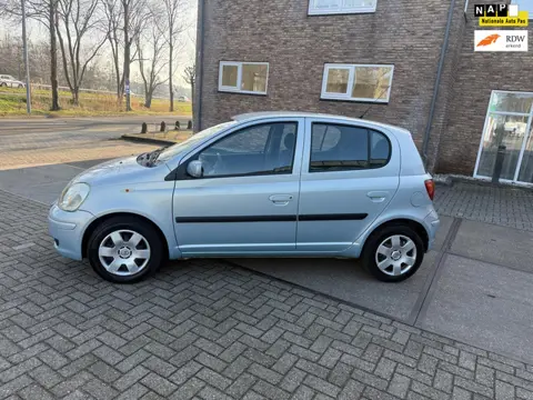 Toyota Yaris 1.3 VVT-i Sol