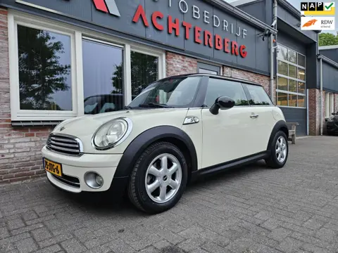 Mini Mini 1.6 Cooper Business Line Automaat! Airco/Clima! Cruise Control! NAP! Leuke/Nette Auto!