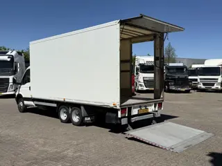 VELDHUIZEN P 33-1 Iveco Daily 35C40 / Clickstar / Laadklep / BE combi HT1339