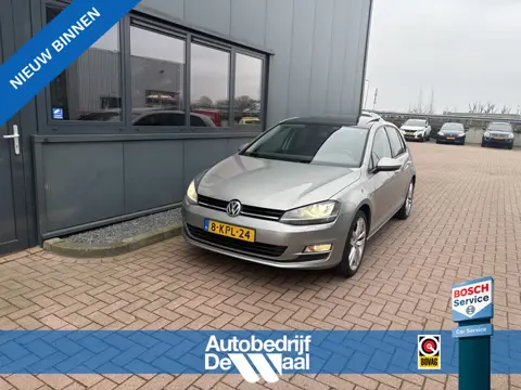Volkswagen Golf 1.4 TSi ACT 140pk DSG Highline 5-drs. SCHUIFDAK/XENON/LEDER/NAVI/CRUISE/PDC/18INCH/W