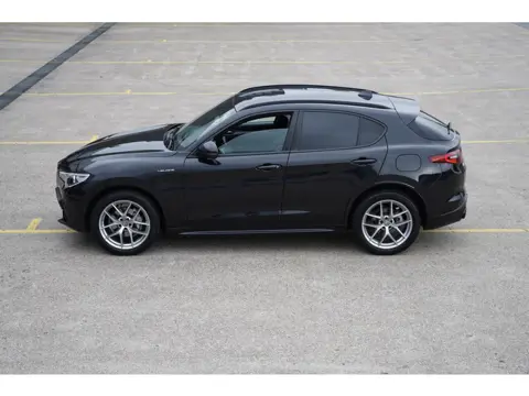 Alfa Romeo Stelvio 2.0 T AWD Veloce Q4 2022