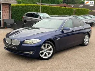 BMW 5-serie 550i High Executive|Ketting + Klepseals vervangen|Carplay|Leder|Climate control|Navigati
